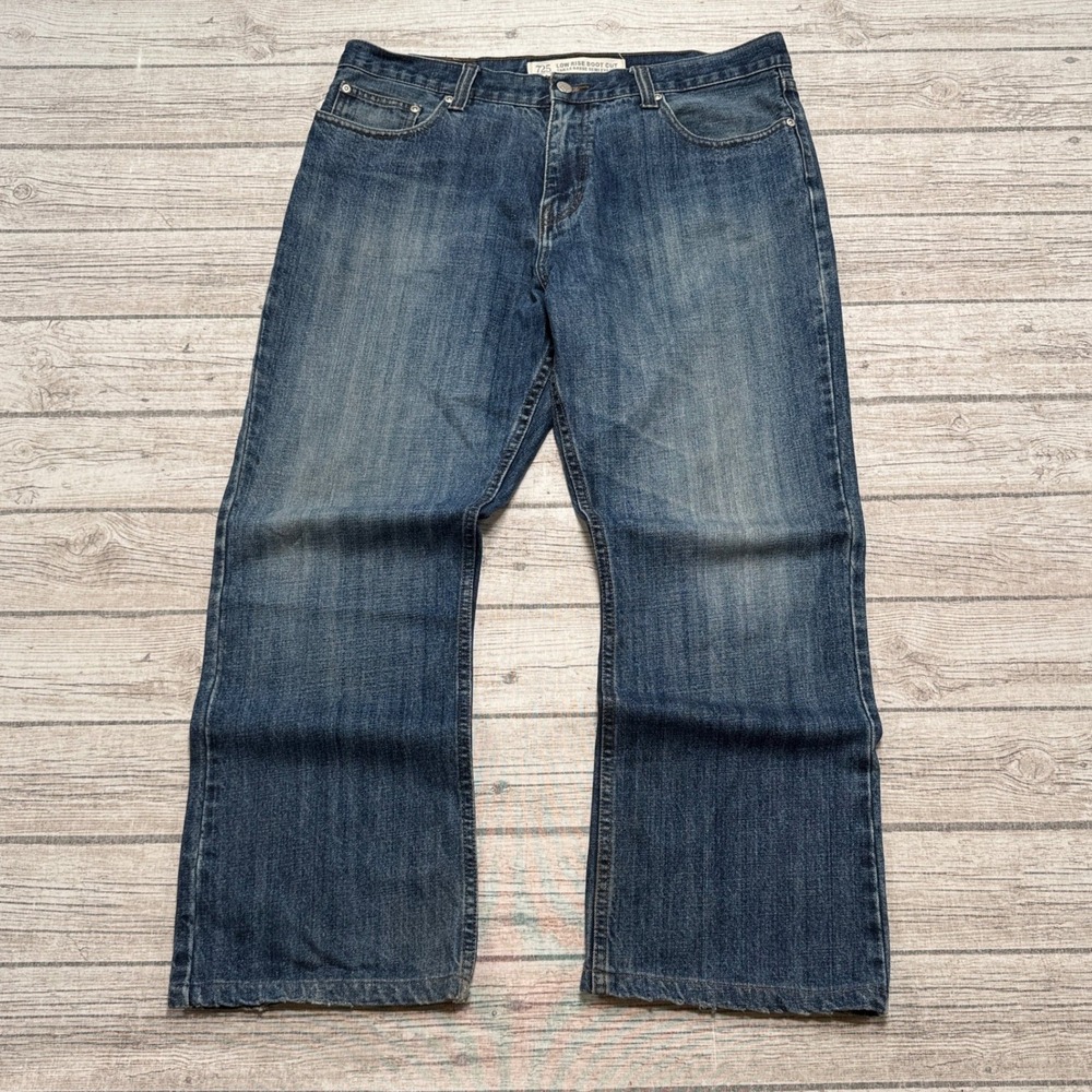 725 Originals Jeans Men's 36 Blue Denim Low Rise Bootcut Faded Denim Medium Wash